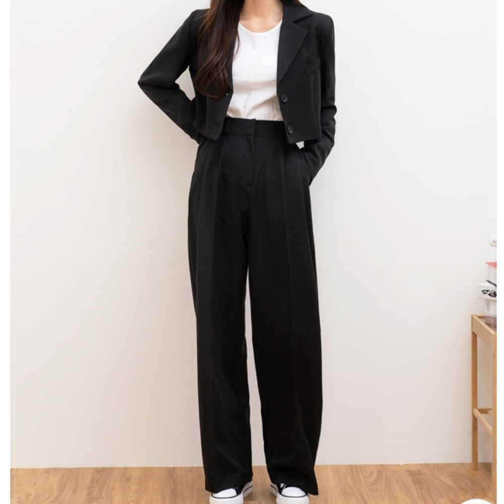Black Women's Suits Set up